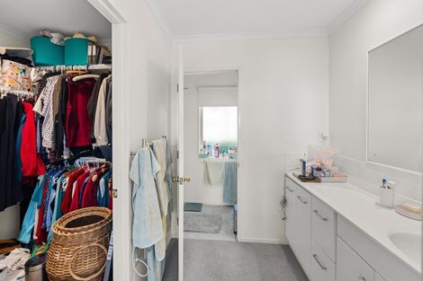 Photo of property in 1 Cobbe Place, Pomare, Rotorua, 3015