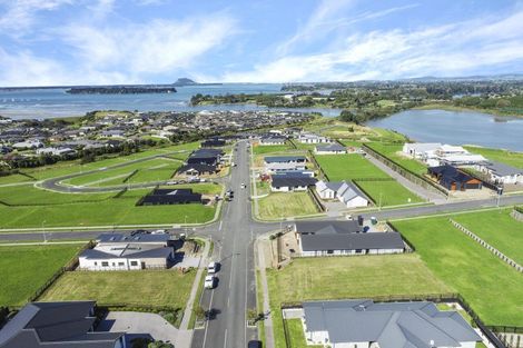 Photo of property in 46 Ridge Drive, Omokoroa, 3114