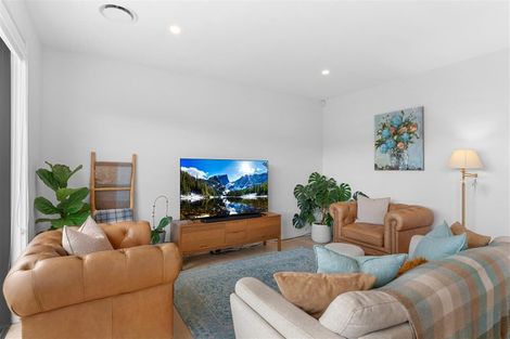 Photo of property in 35 Ella Anne Crescent, Warkworth, 0910