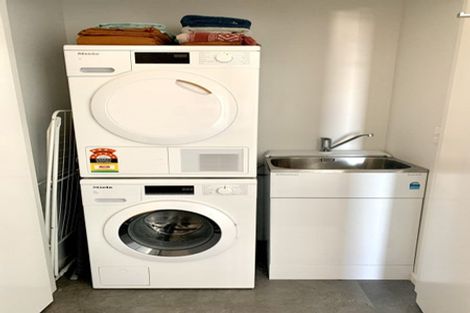 Photo of property in 27u2 Whaui Street, Vogeltown, Wellington, 6021