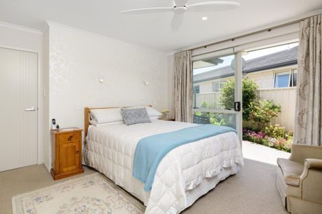Photo of property in 2 Seashell Drive, Papamoa Beach, Papamoa, 3118