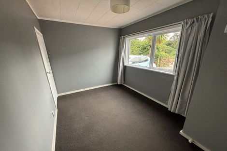 Photo of property in 2 Te Pari Pari Road, Pukerua Bay, 5026
