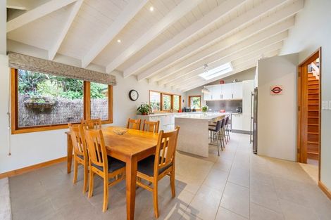 Photo of property in 30c Chatsworth Road, Silverstream, Upper Hutt, 5019