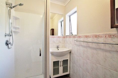 Photo of property in 148 Russell Road, Manurewa, Auckland, 2102