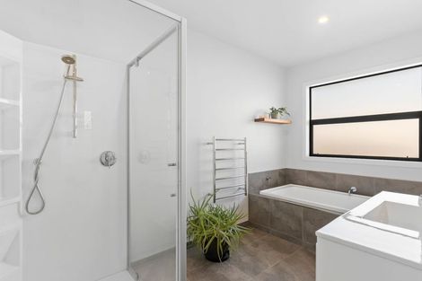 Photo of property in 25 Bell Street, Lake Hawea, Wanaka, 9382