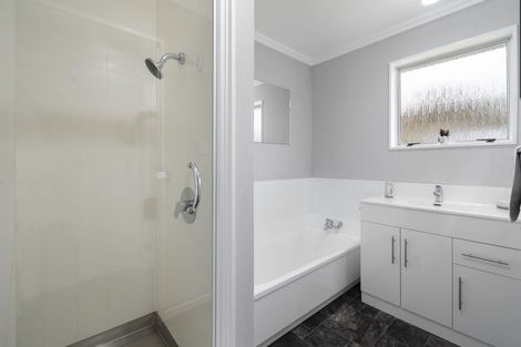 Photo of property in 30 Ongo Road, Hunterville, 4730