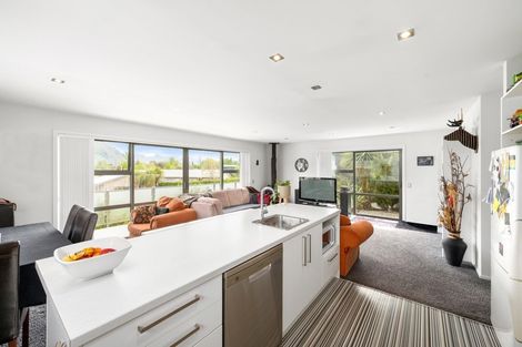 Photo of property in 5 Mohua Mews, Wanaka, 9305