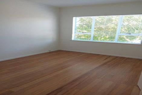 Photo of property in 8 Dawnhaven Drive, Te Atatu Peninsula, Auckland, 0610