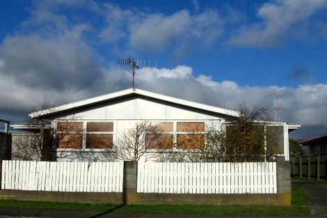 Photo of property in 80 Michael Road, Paraparaumu Beach, Paraparaumu, 5032