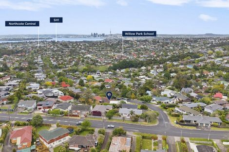 Photo of property in 85 Lynden Avenue, Hillcrest, Auckland, 0627