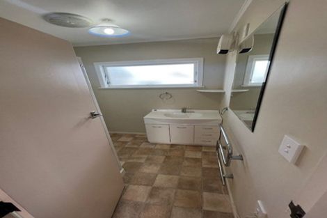 Photo of property in 634 Queen Street East, Levin, 5510