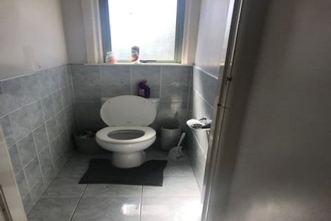 Photo of property in 10 Kaponga Crescent, New Lynn, Auckland, 0600