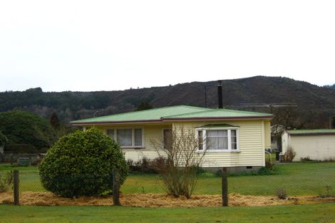 Photo of property in 1 Mace Street, Reefton, 7830