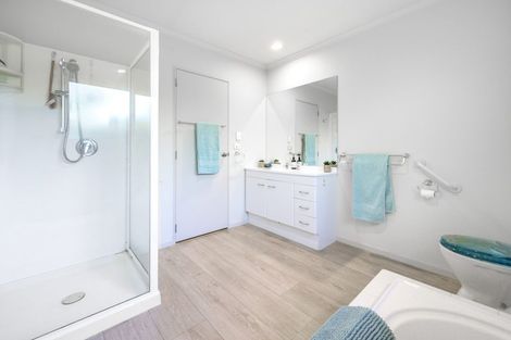 Photo of property in 10 Evansbel Place, Papamoa Beach, Papamoa, 3118