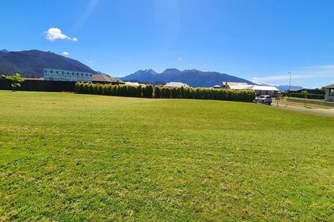 Photo of property in 5 Acheron Way, Te Anau, 9600