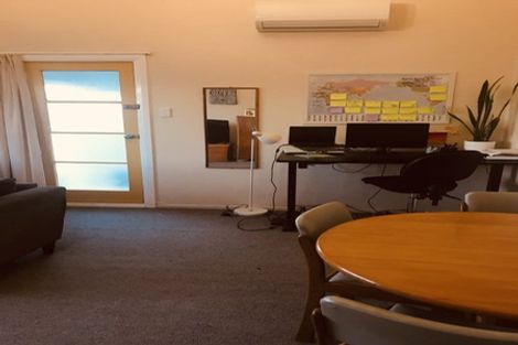 Photo of property in 232 Sutherland Road, Lyall Bay, Wellington, 6022