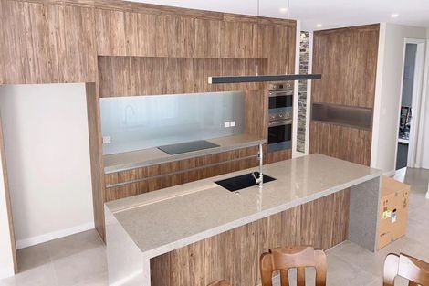 Photo of property in 35 Maka Terrace, Orewa, 0931