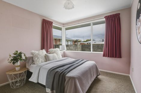Photo of property in 76 Bay View Road, South Dunedin, Dunedin, 9012