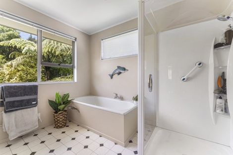 Photo of property in 71 Milton Terrace, Picton, 7220