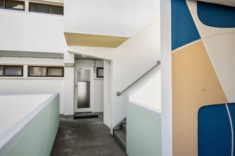 Photo of property in 10/4f Claremont Grove, Mount Victoria, Wellington, 6011