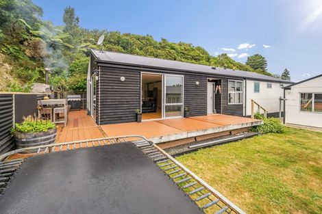 Photo of property in 12 Otonga Heights, Maungaraki, Lower Hutt, 5010
