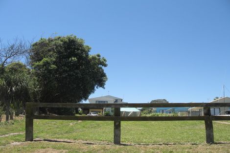 Photo of property in 10 Te Awhe Road, Maketu, 3189