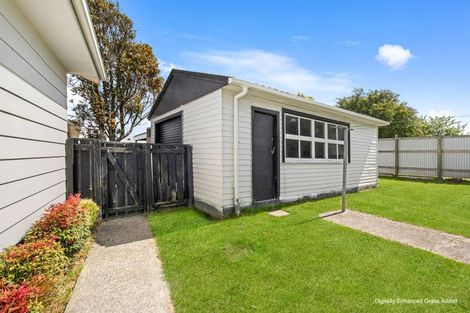 Photo of property in 24 Fergusson Street, Marton, 4710