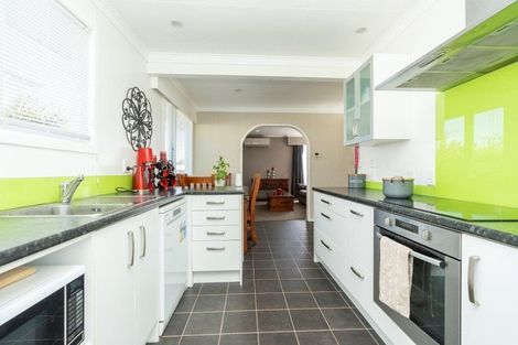 Photo of property in 5 Hamblyn Crescent, Nawton, Hamilton, 3200