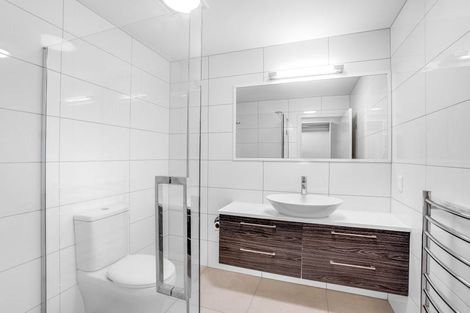 Photo of property in 16 Plantation Terrace, Orewa, 0931