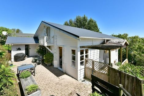 Photo of property in 13 Porter Crescent, Helensville, 0800