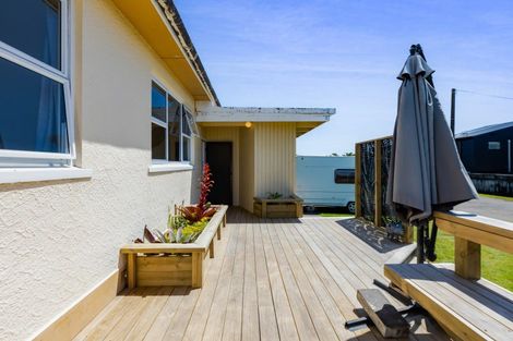 Photo of property in 205 South Road, Spotswood, New Plymouth, 4310