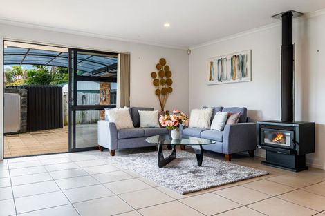 Photo of property in 20 Barbados Way, One Tree Point, 0118