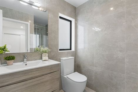 Photo of property in 10a Ballial Place, West Harbour, Auckland, 0618