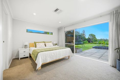 Photo of property in 343 Glenvar Road, Long Bay, Auckland, 0630