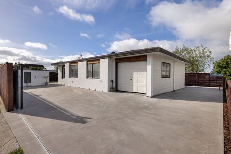Photo of property in 2b Mahina Place, Mount Maunganui, 3116
