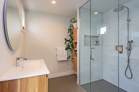 Photo of property in 27 Hammond Road, Taradale, Napier, 4112