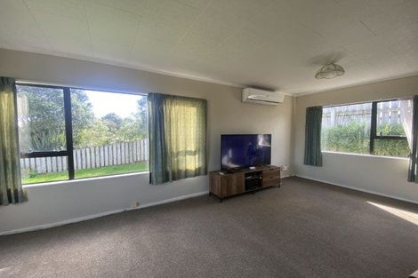 Photo of property in 6 Staysail Place, Whitby, Porirua, 5024