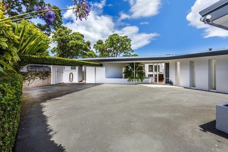 Photo of property in 62 Sharon Road, Waiake, Auckland, 0630