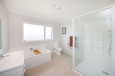 Photo of property in 13 Roots Street East, Feilding, 4702
