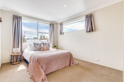 Photo of property in 48 Kent Lodge Avenue, Avonhead, Christchurch, 8042