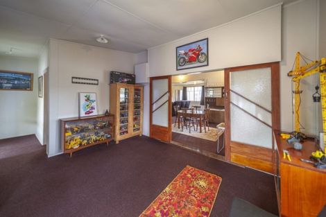 Photo of property in 15 Keppel Street, Porangahau, 4291