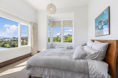 Photo of property in 37 Garden Road, Northland, Wellington, 6012