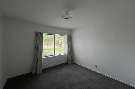 Photo of property in 15 Kalgan Place, Burswood, Auckland, 2013