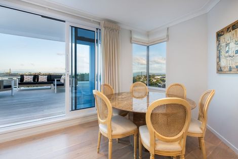 Photo of property in 17 Calypso Place, Rothesay Bay, Auckland, 0630
