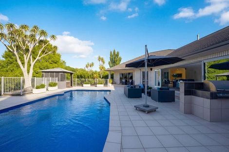 Photo of property in 7 Burgundy Park Avenue, Henderson, Auckland, 0612
