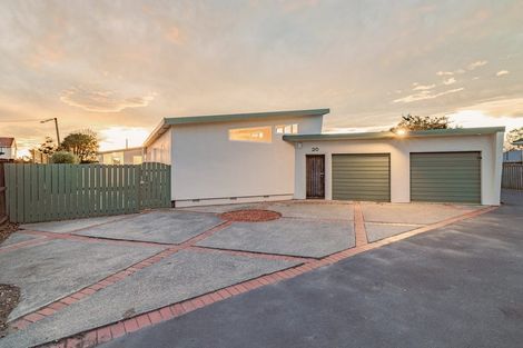 Photo of property in 20 Derrett Place, Saint Martins, Christchurch, 8022