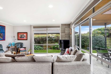 Photo of property in 4 Walnut Drive, Motueka, 7120