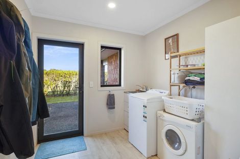 Photo of property in 111 Queens Road, Glen Avon, New Plymouth, 4312