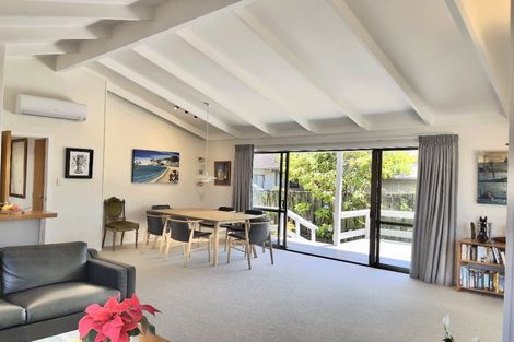 Photo of property in 402 Linton Crescent, Whangamata, 3620