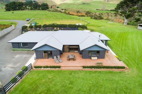 Photo of property in 52 Centre Road, Aokautere, Palmerston North, 4471
